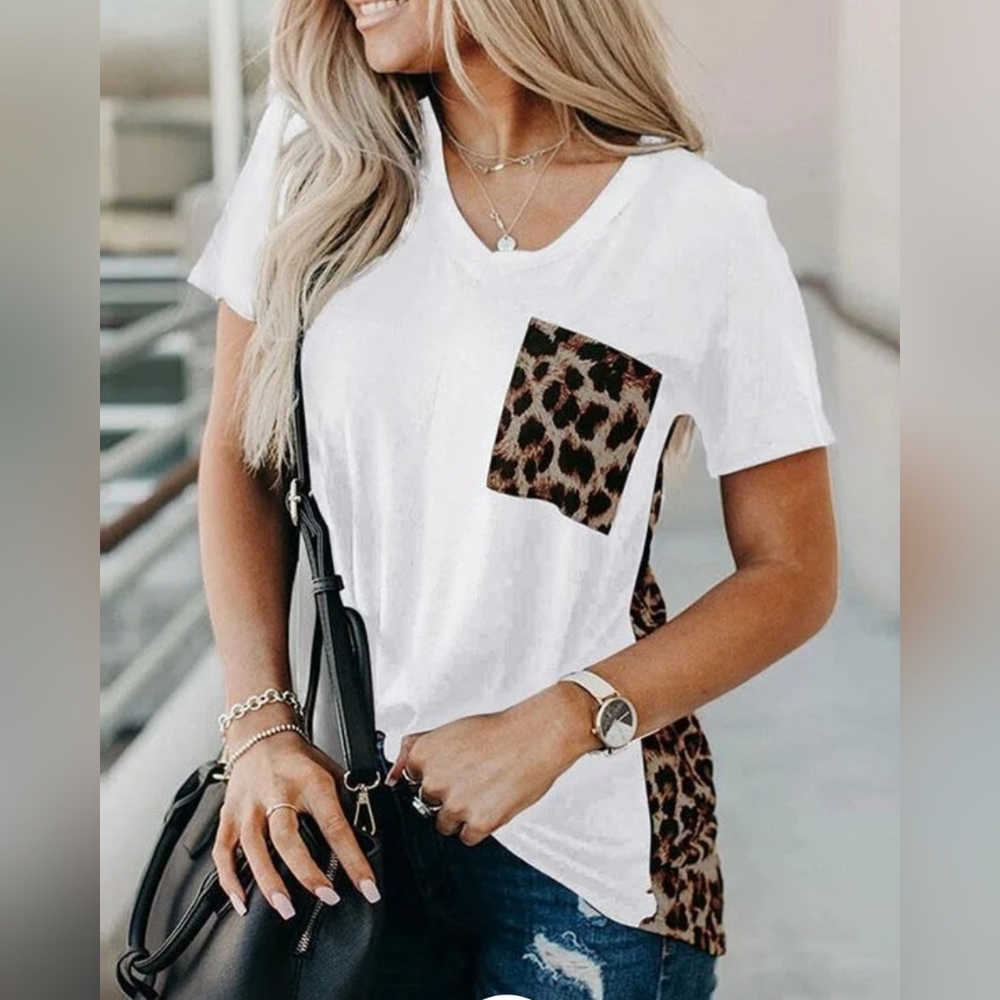 NWT V-Neck Leopard Panel Tee